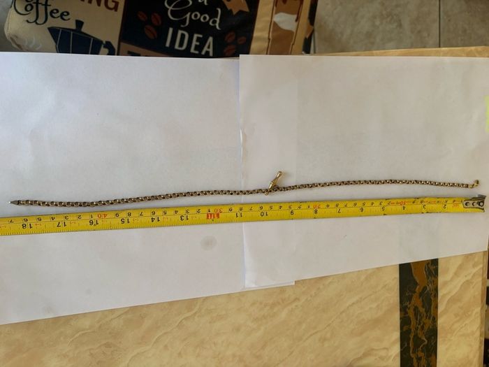 9k gold T bar chain / necklace