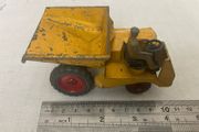 Dinky 562. Muir Hill dumpers truck. 1948/50.