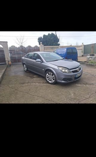Vauxhall Vectra 150 SRi - Breaking