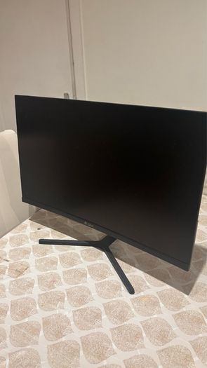 crua monitor 160hz