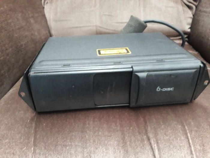 VW CD Autochanger