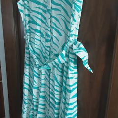 ladies buttoned belted dress