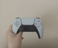 PlayStation 5 controller