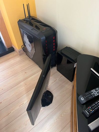 Pc with 27 Monitor
