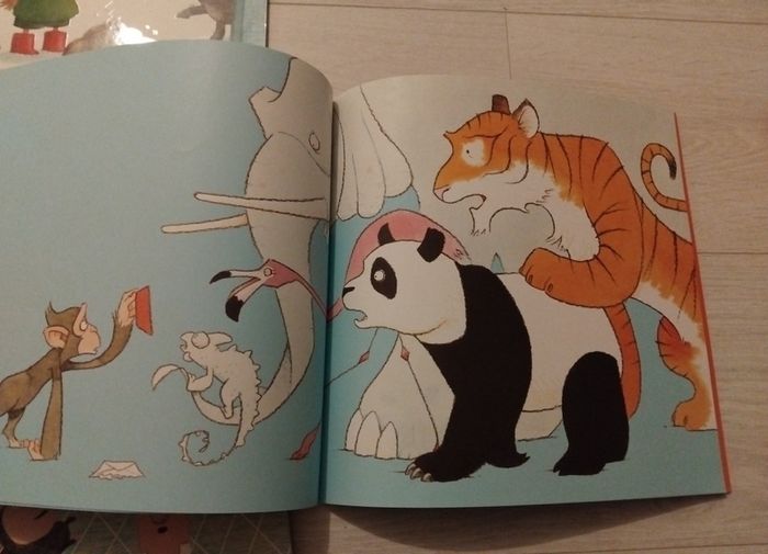 Children's books-Humorous Zoo collection x 4 books