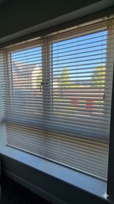 Venetian blinds