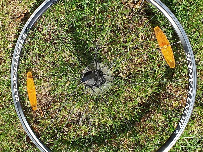 Bike wheel bontrager