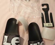 levis pool slides slippers
