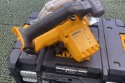 Dewalt saw