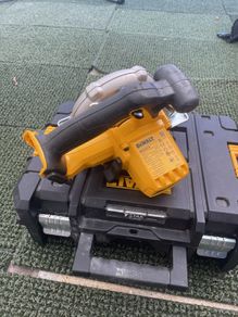 Dewalt saw