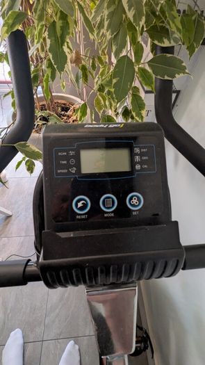 spinning exercise bike