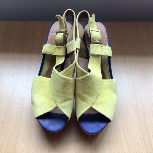 Ladies Clarks Yellow suede High heel Sandals size 5