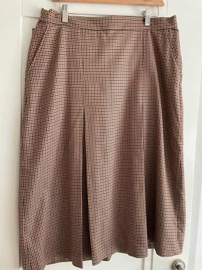 Tommy Hilfiger ladies skirt