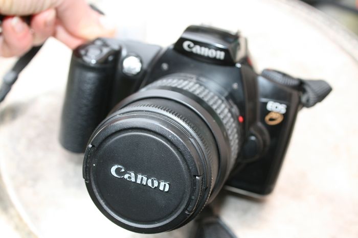 Canon Eos 88 (eos 3000 )+ Ef 35-80mm Lens