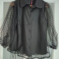 BNWT Savida black lace top size Medium