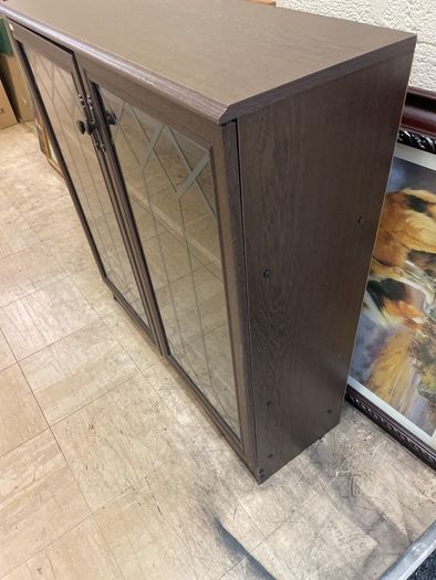 display cabinet
