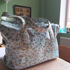 Blue flowery bag Cath Kidston style