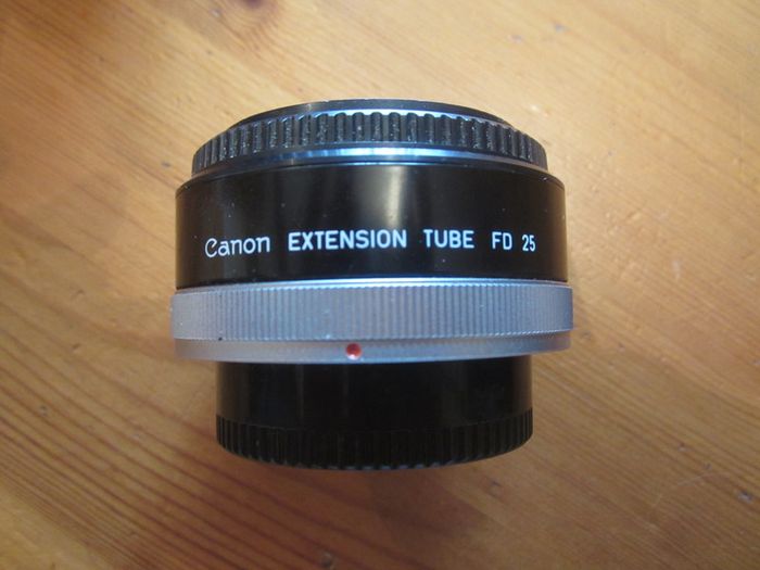 CANON  T70 plus accessories