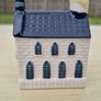 KLM miniature house made of Delft Blue ceramic, Image 2