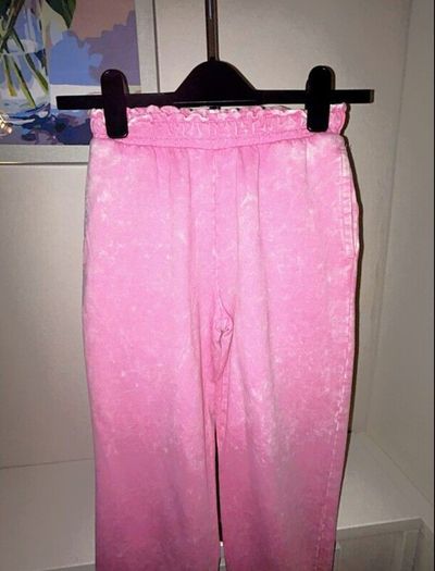 Brand New Girls Oversized Pink Joggers. Age UK 9 / EU 134 cm