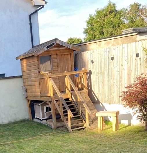 Child's Treehouse