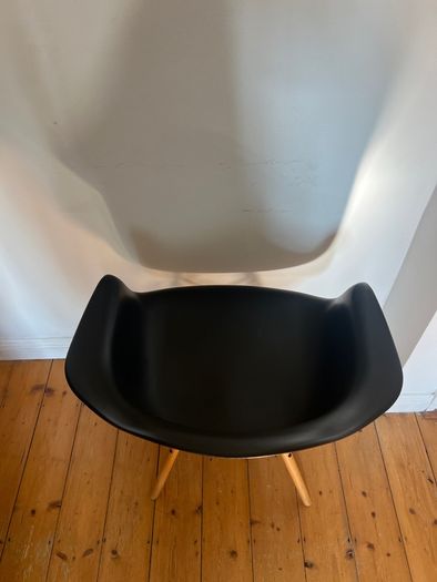 eames style chair