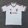 Liverpool kids football kit Image 3