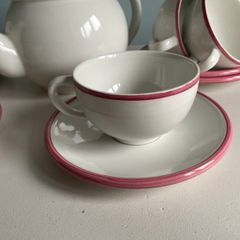 Bargain as new modern teaset with Teapot with six cups and saucers with pink trim