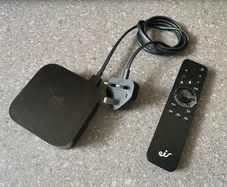 Apple TV 4K Media Streamer - 3rd Gen - 64GB - Wi-Fi - A2737 - Black