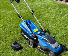 Hyundai Cordless Lawnmower