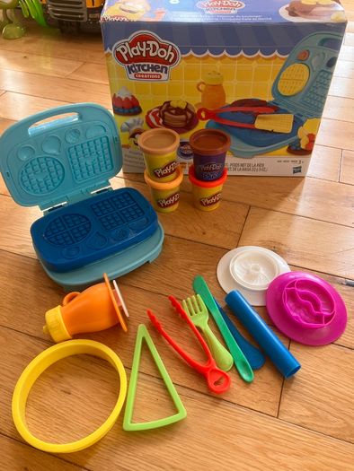 Playdoh kitchen creations