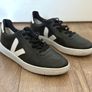 Veja Campo Trainers - Black - Size 8 Image 2