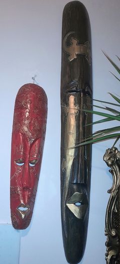 Extensive collection of 35 wall masks
