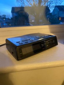 clock radio CGM
