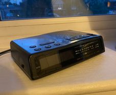 clock radio CGM