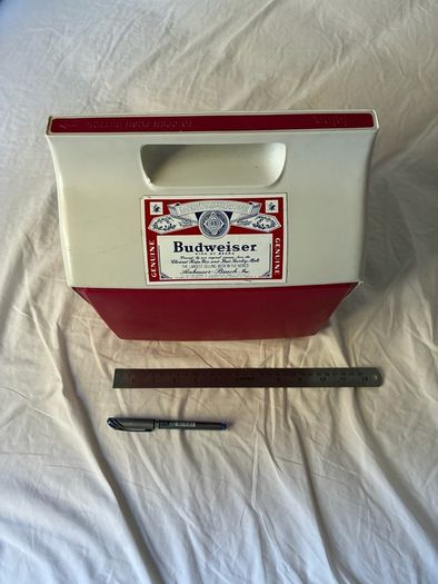 Small igloo Budweiser cooler, heavy Duty