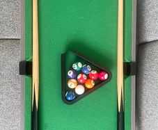 mini pool table