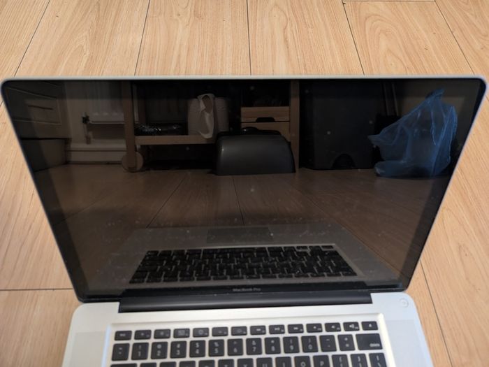 MacBook for parts A1286