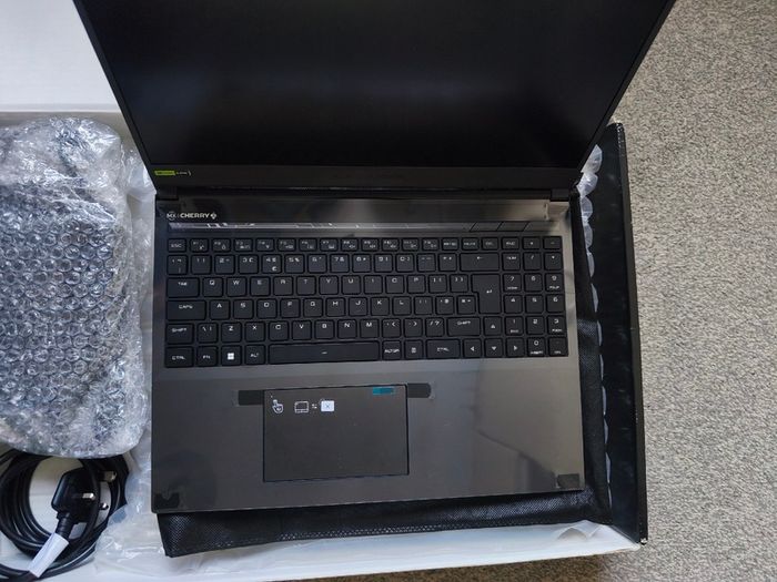 Medion Razer X20 Gaming Laptop - Like New