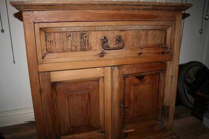 Wooden Chest of drawers