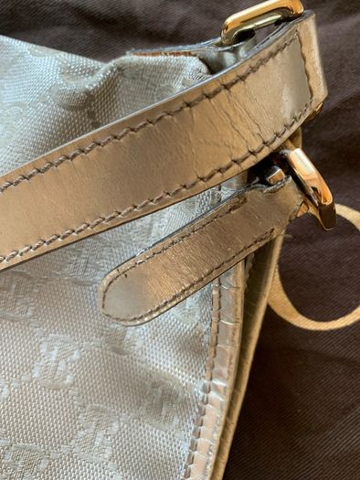 Genuine crossbody gucci bag