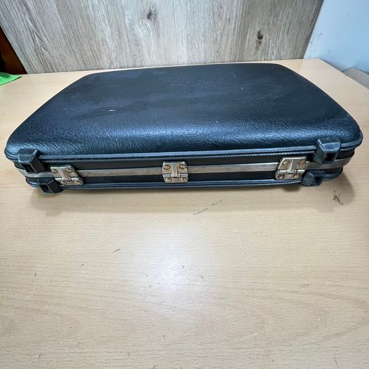 Vintage American Tourister Black Hard Shell Escort Slim Briefcase - No Code