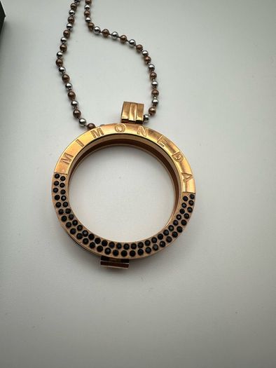 Mi Moneda Type Necklaces