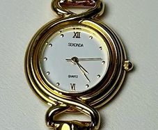 Vintage Sekonda Gold Tone Ladies Quartz Watch New Battery