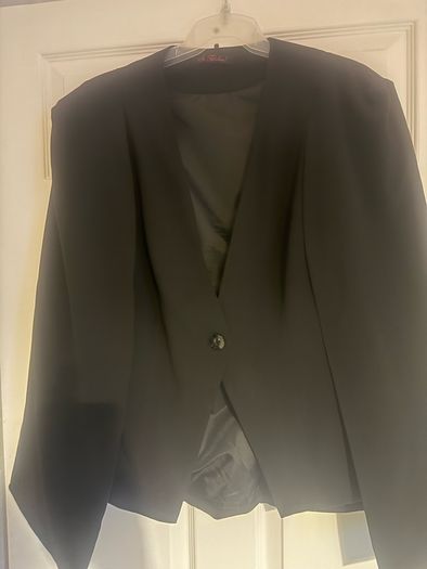 So Fabolous ! black waist coat with cape 2 in 1 size UK18/20 EU46/48 Perfect condition Postage included