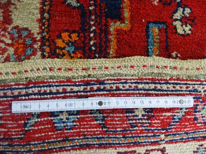 Beautiful Oriental Vintage Carpet/Rug.