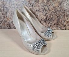 Womens KAREN MILLEN high heels satin jewelled Size UK 5 EU 38