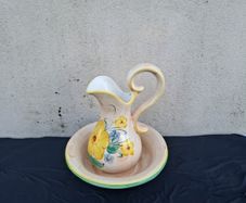 Ceramic orange washing bassin set postage possible
