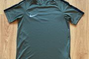 Boys Nike Dry Fit T-shirt 10-12years