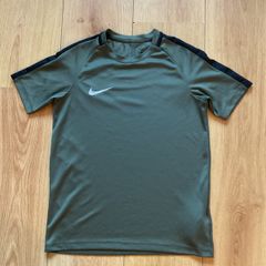 Boys Nike Dry Fit T-shirt 10-12years
